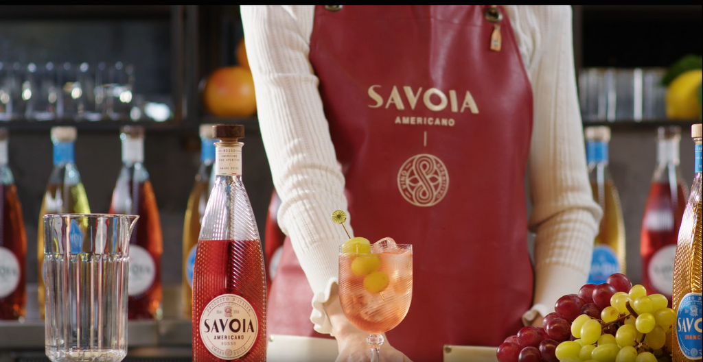 Video of how to make Savoia Rosso Spritz